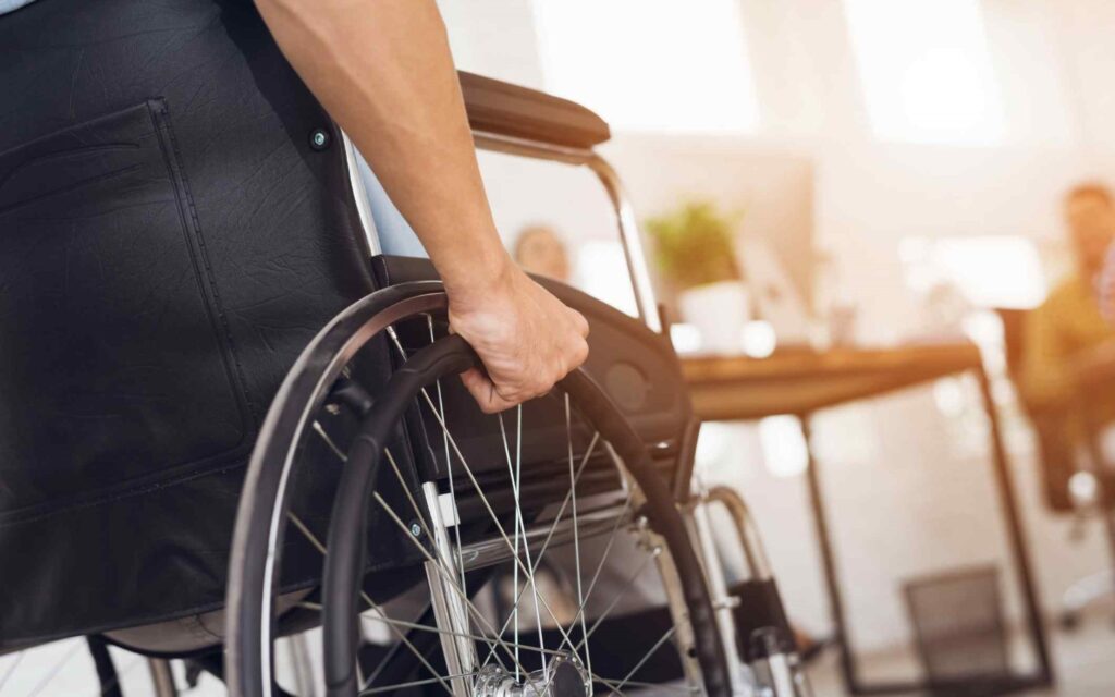 How Can a Lawyer Help With Spinal Cord Injury Claims in FL? - Call 305-390-4259